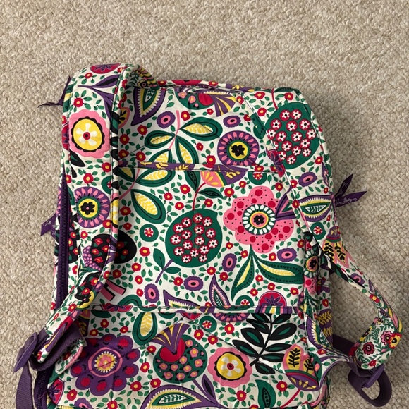 Vera Bradley Backpack retired pattern - Picture 2 of 8